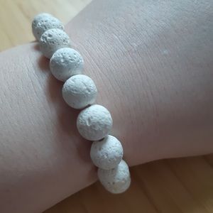 Beaded bracelet with white lava stones